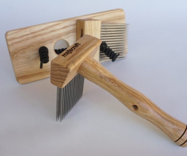 Majacraft - Hand Combs