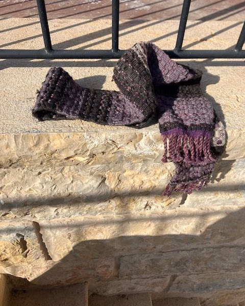 Purple Power -Handwoven- wool scarf